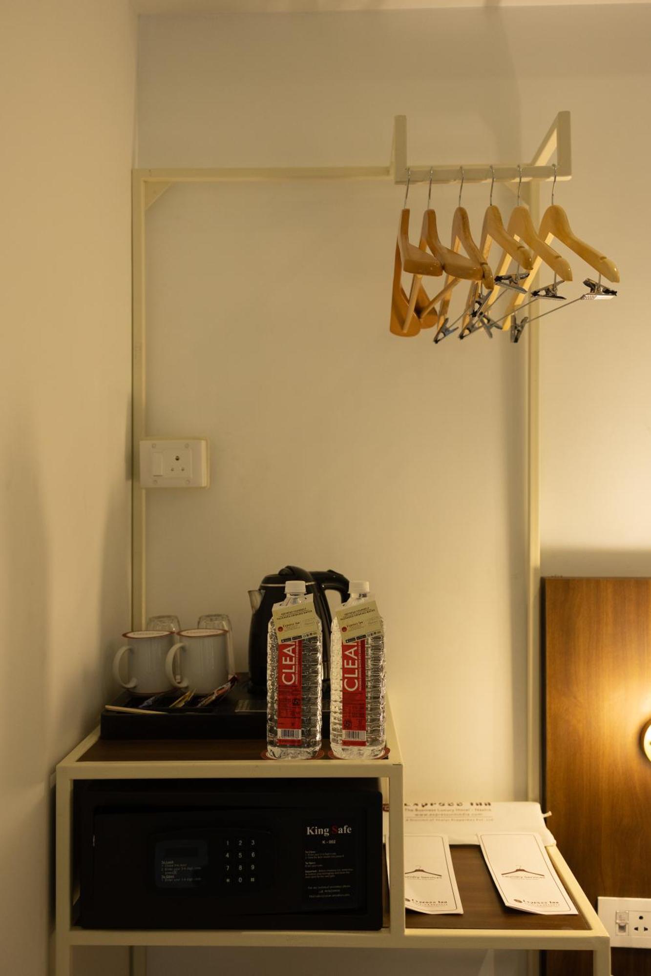 Freesia Residency By Express Inn - Navi Mumbai Exterior foto